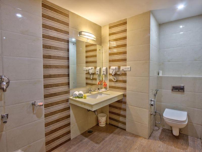 The Katoch Grand Resort Manāli Eksteriør bilde
