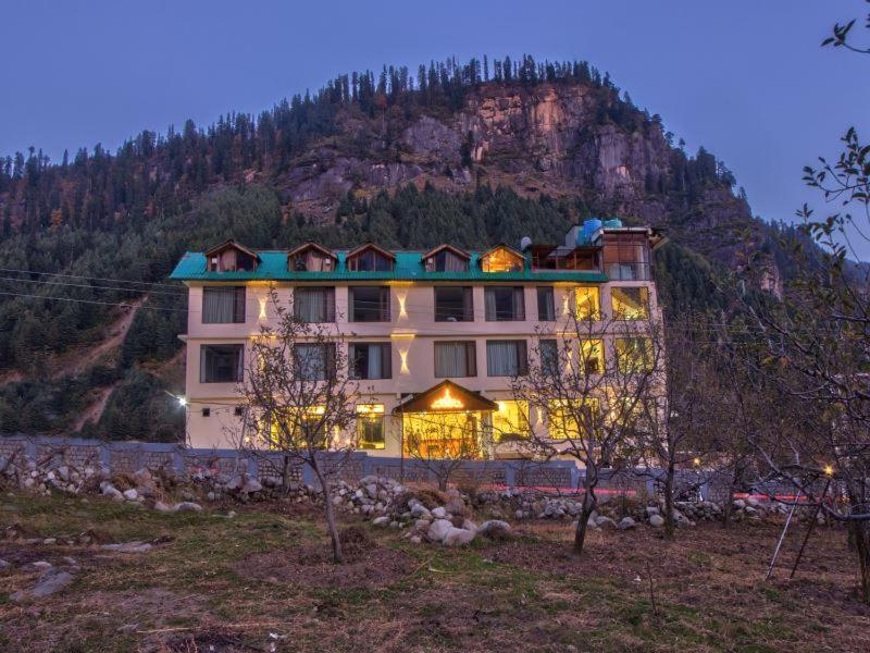 The Katoch Grand Resort Manāli Eksteriør bilde