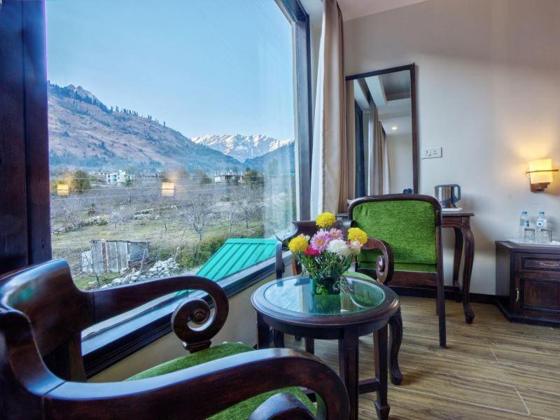 The Katoch Grand Resort Manāli Eksteriør bilde