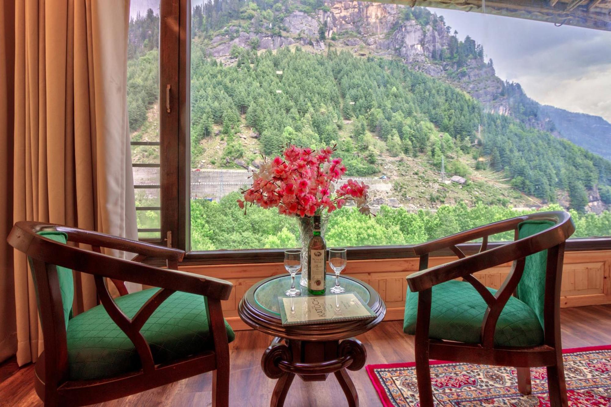 The Katoch Grand Resort Manāli Eksteriør bilde
