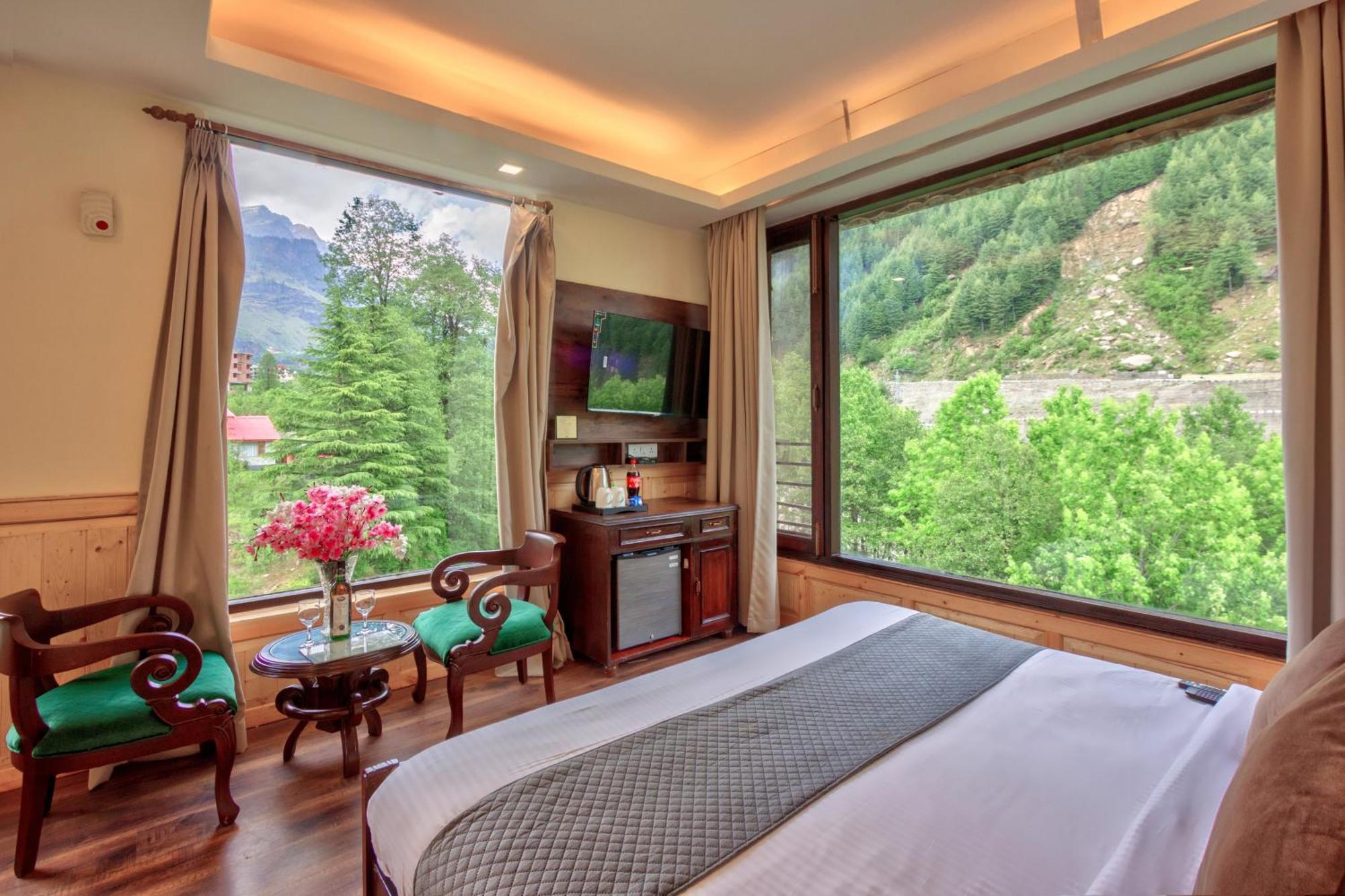 The Katoch Grand Resort Manāli Eksteriør bilde