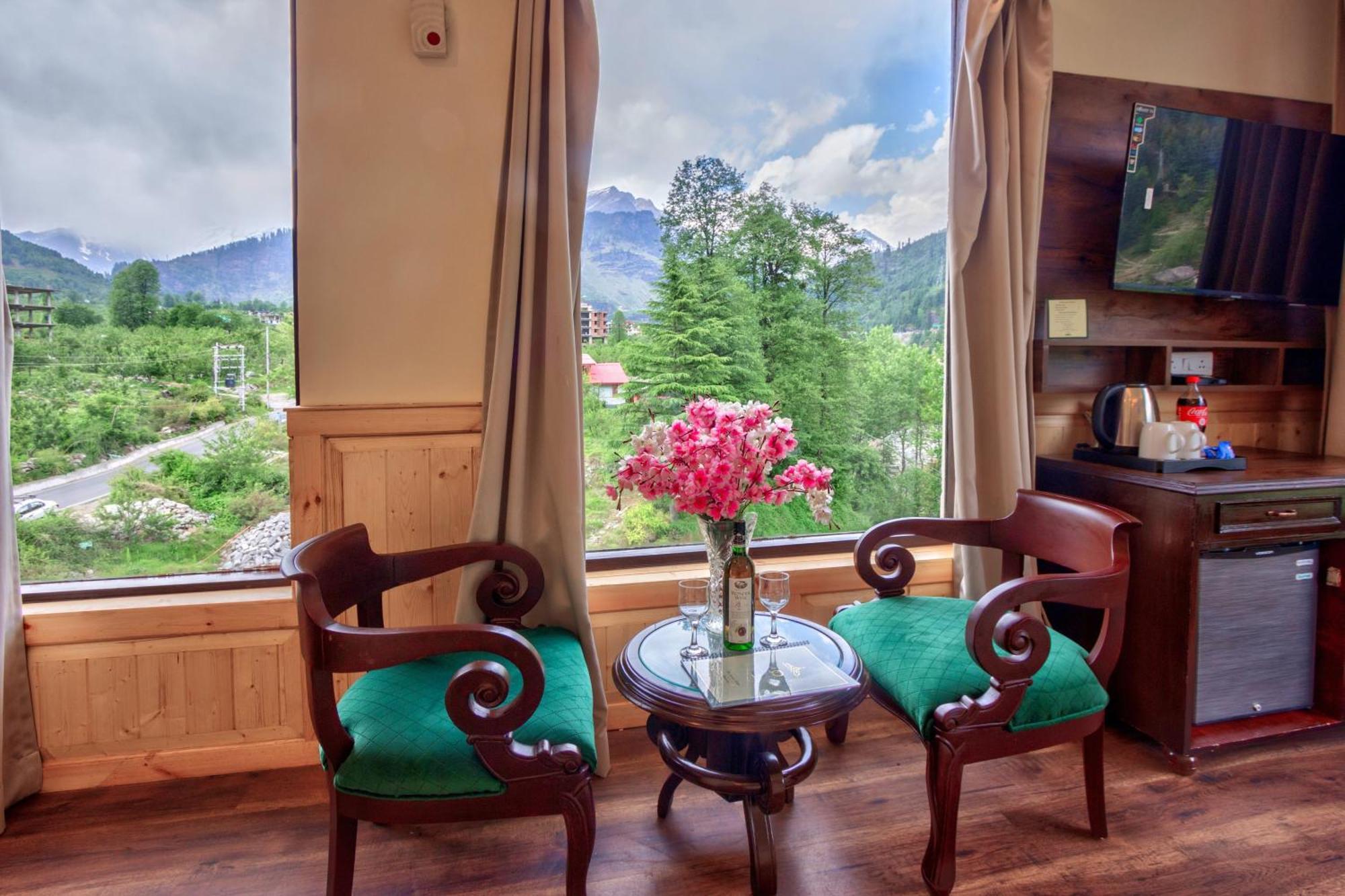 The Katoch Grand Resort Manāli Eksteriør bilde