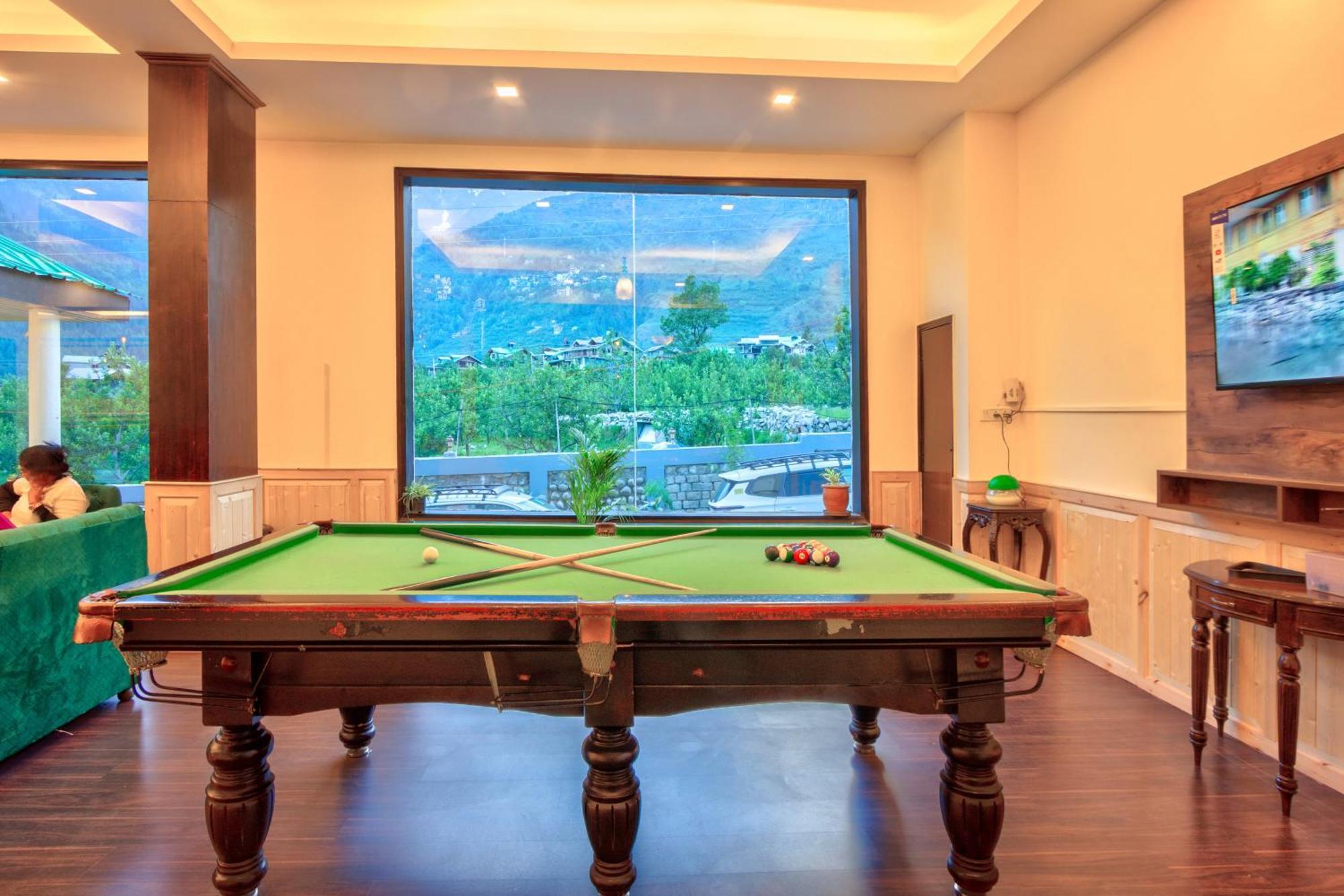 The Katoch Grand Resort Manāli Eksteriør bilde