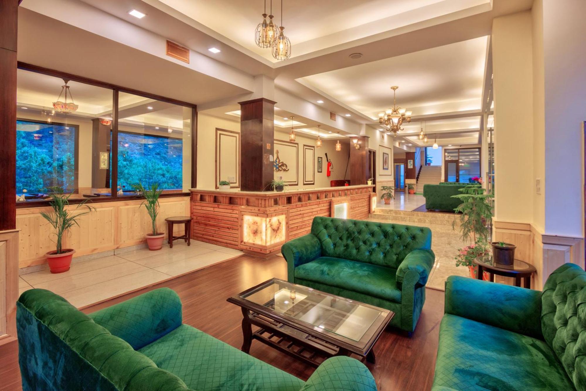 The Katoch Grand Resort Manāli Eksteriør bilde